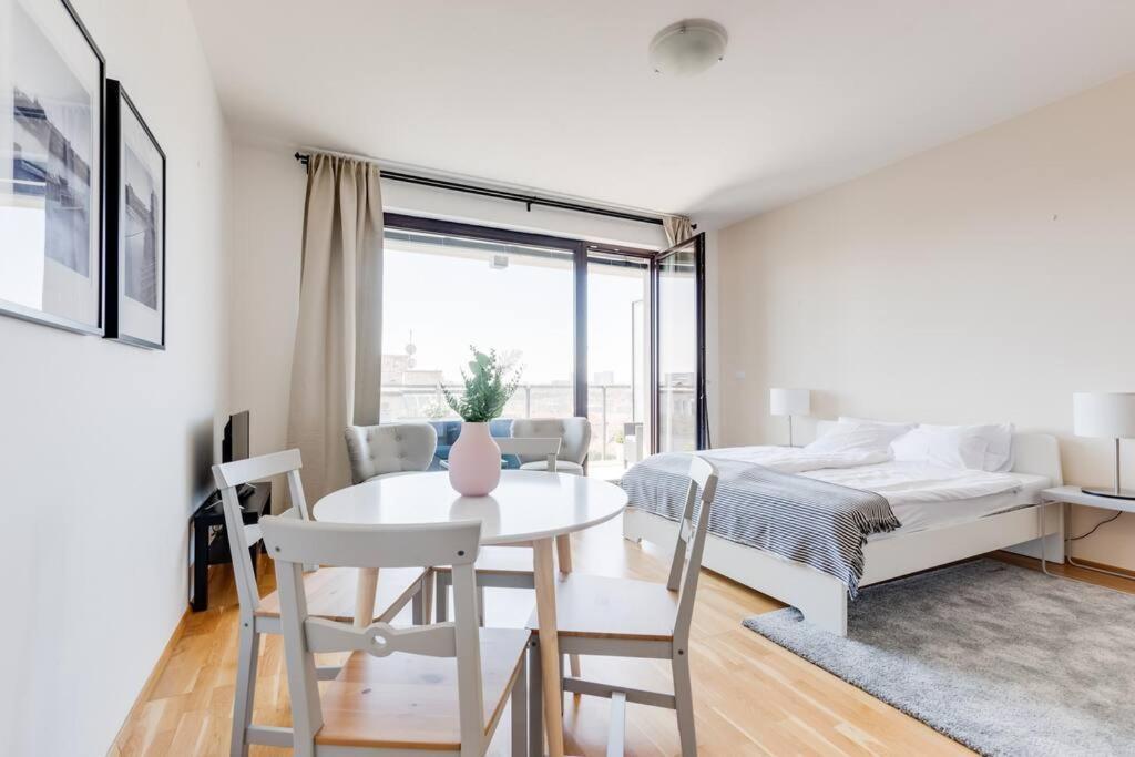 JT's Apartments Korunní str. Praha Exteriér fotografie