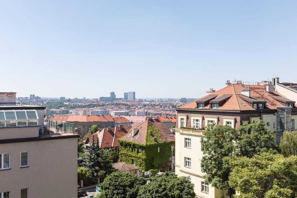 JT's Apartments Korunní str. Praha Exteriér fotografie