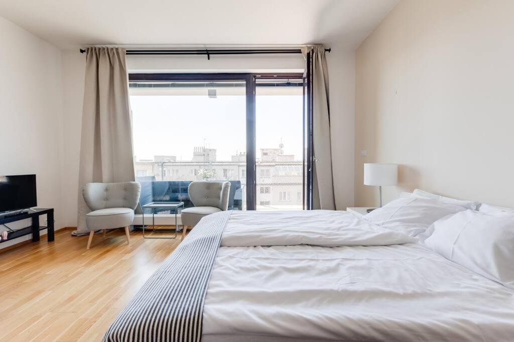 JT's Apartments Korunní str. Praha Exteriér fotografie