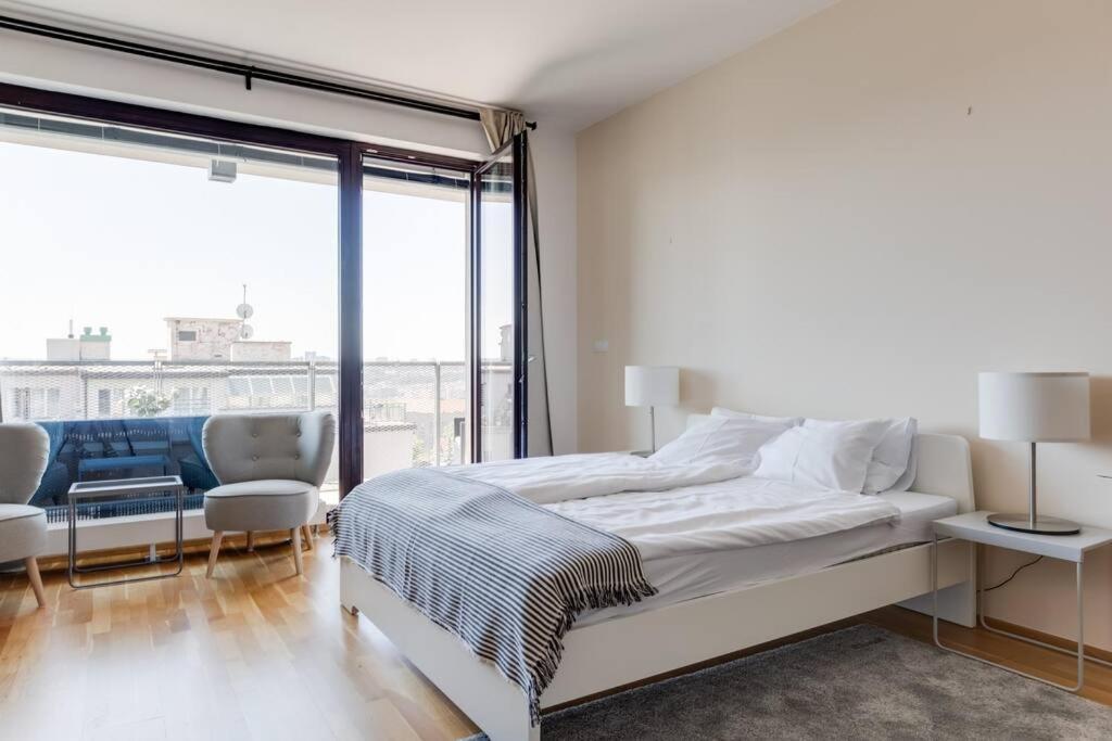 JT's Apartments Korunní str. Praha Exteriér fotografie