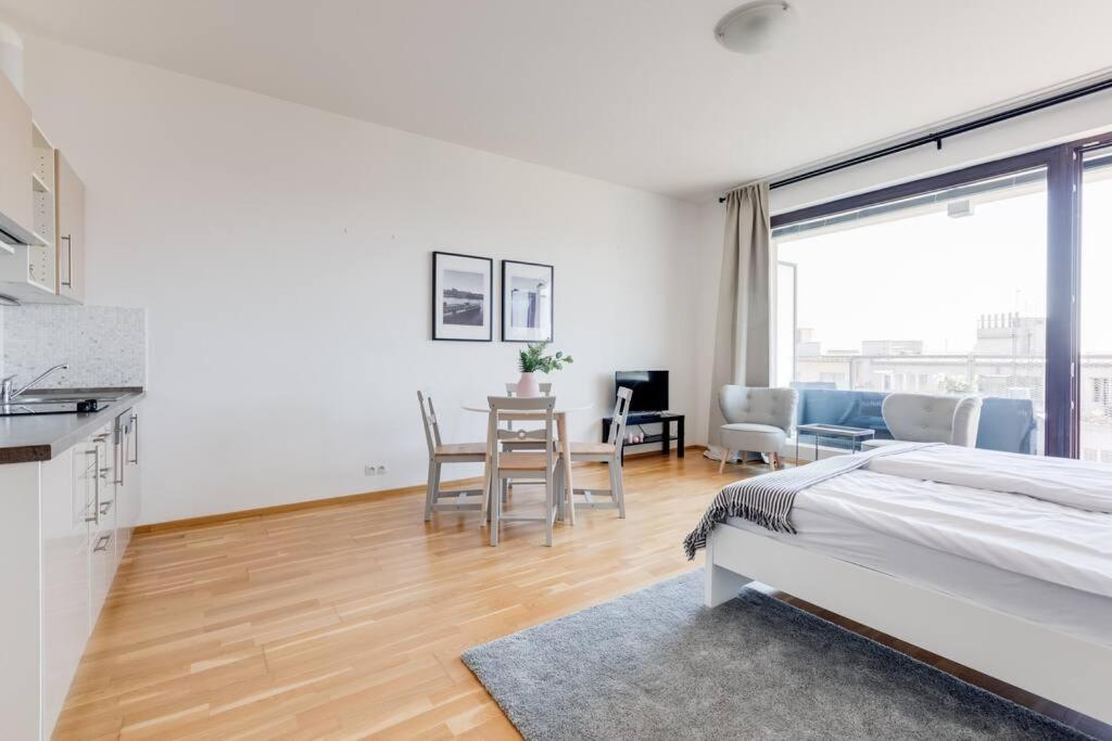 JT's Apartments Korunní str. Praha Exteriér fotografie